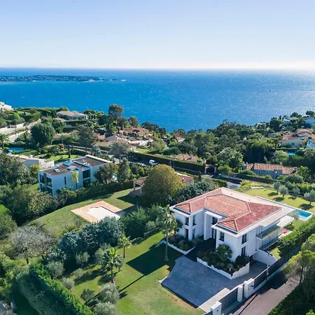 Vila Ref 2017 - - Sea View For Rent