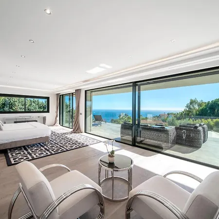 Villa Ref 2017 - - Sea View For Rent Cannes