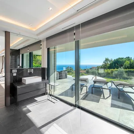 Villa Ref 2017 - - Sea View For Rent Cannes